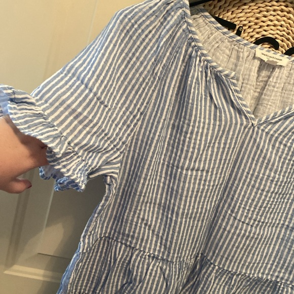 NEW! Beach Lunch Lounge Gauzy Stripe Tiered Ruffled Top V-Neck Short Sleeve Sz M - Picture 4 of 7